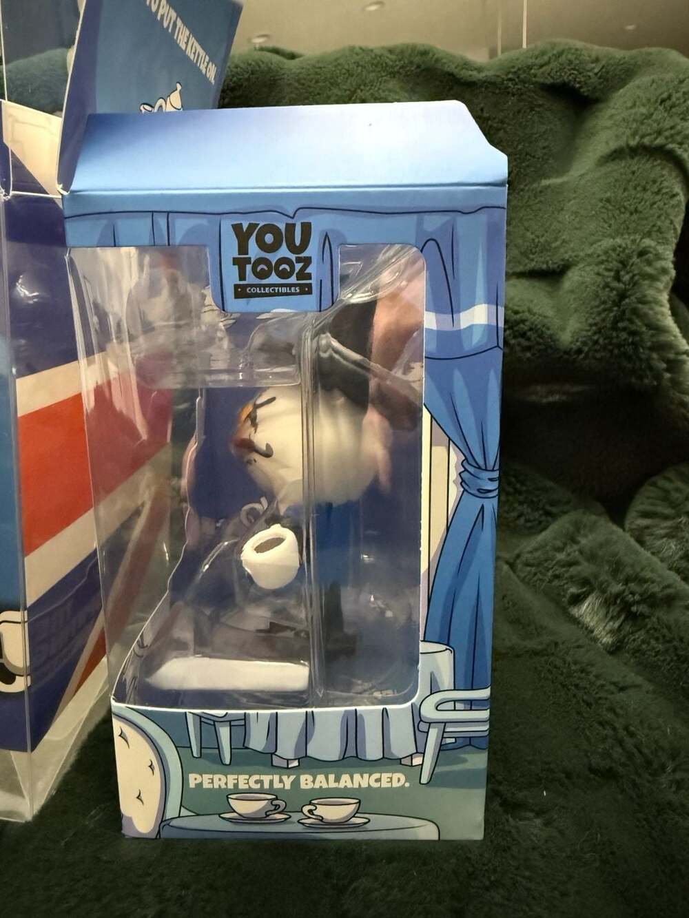 Youtooz The Spiffing Brit #327 Vinyl Figure - Picture 8 of 12